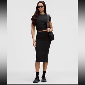 ✨ Lululemon Nulu Slim-Fit High-Rise Skirt – Size 8 • Black • NWT ✨